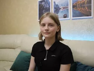 EmilyFrejz shows shows webcam