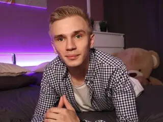 JustinGonzalez livesex camshow jasmin